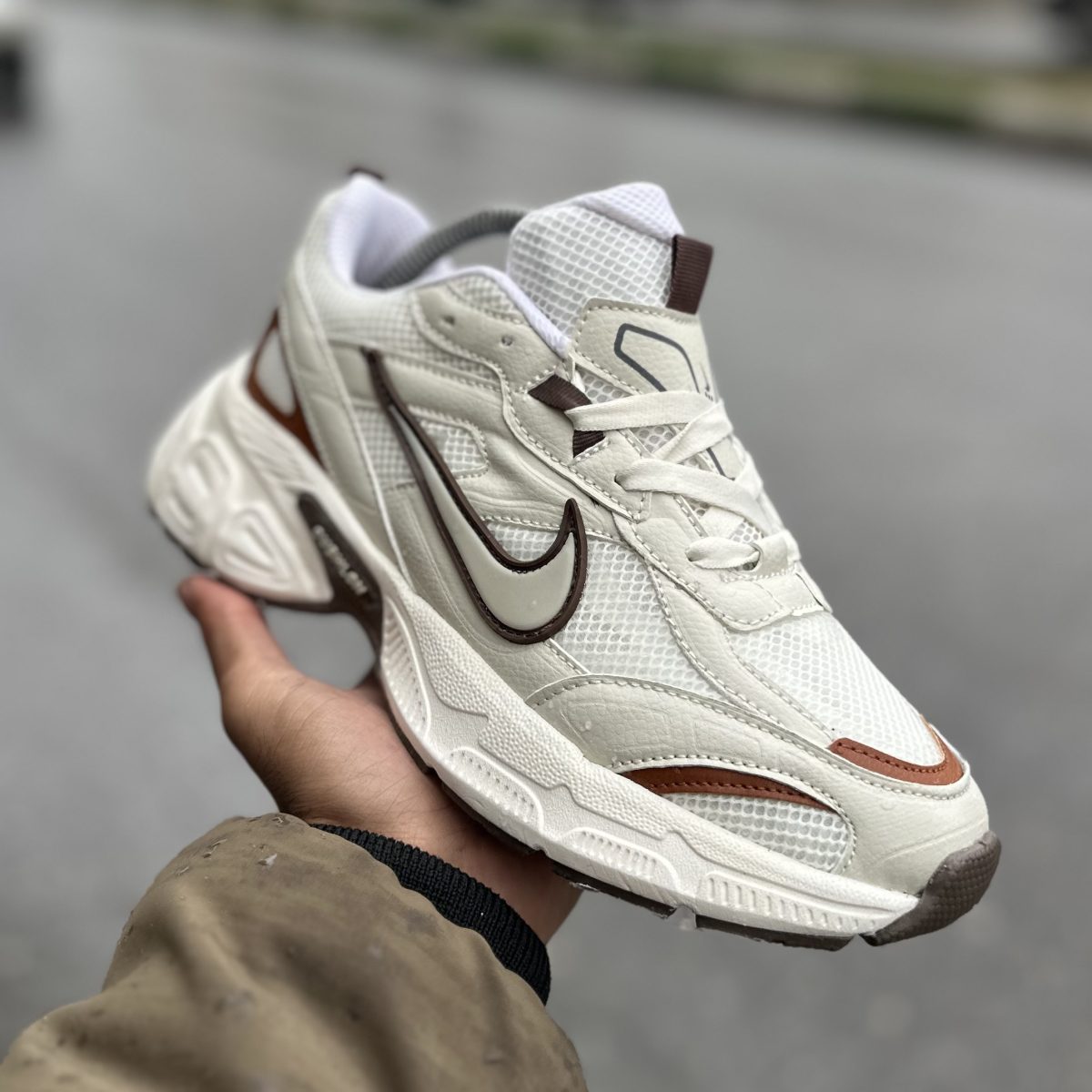 Nike v5k موکا