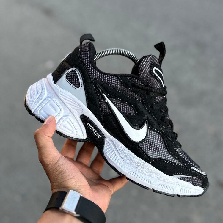 Nike v5k مشکی زیره سفیدمردانه