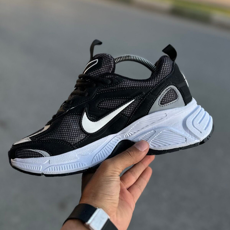 Nike v5k مشکی زیره سفیدمردانه