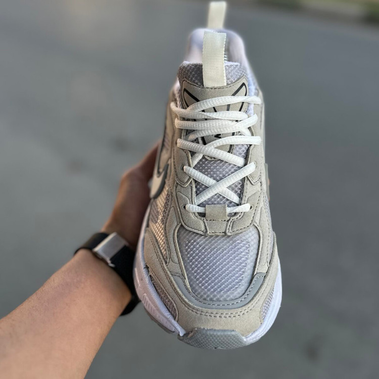 Nike v5k نخودی